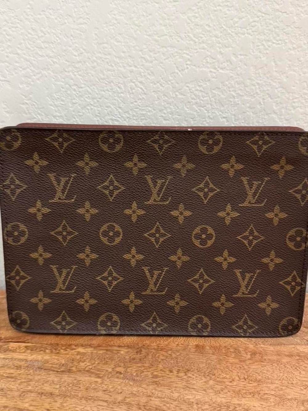 Louis Vuitton pouchette Homme